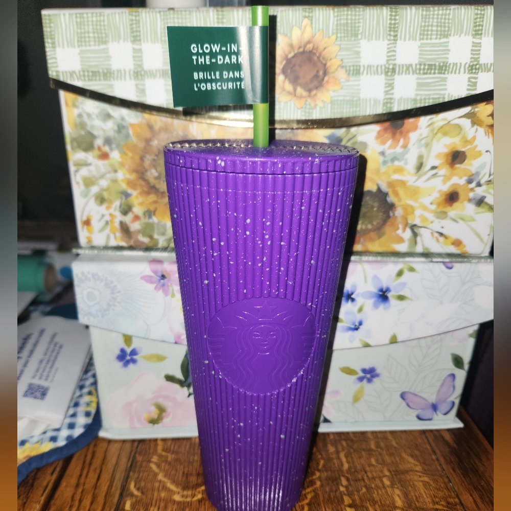 Starbucks glow in the dark purple cup